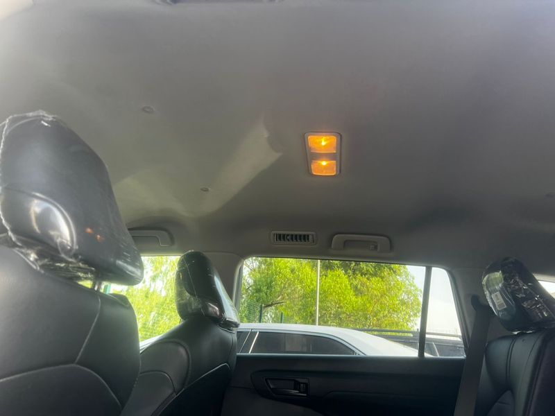 Thumbnail 7 of 2022 Toyota Highlander